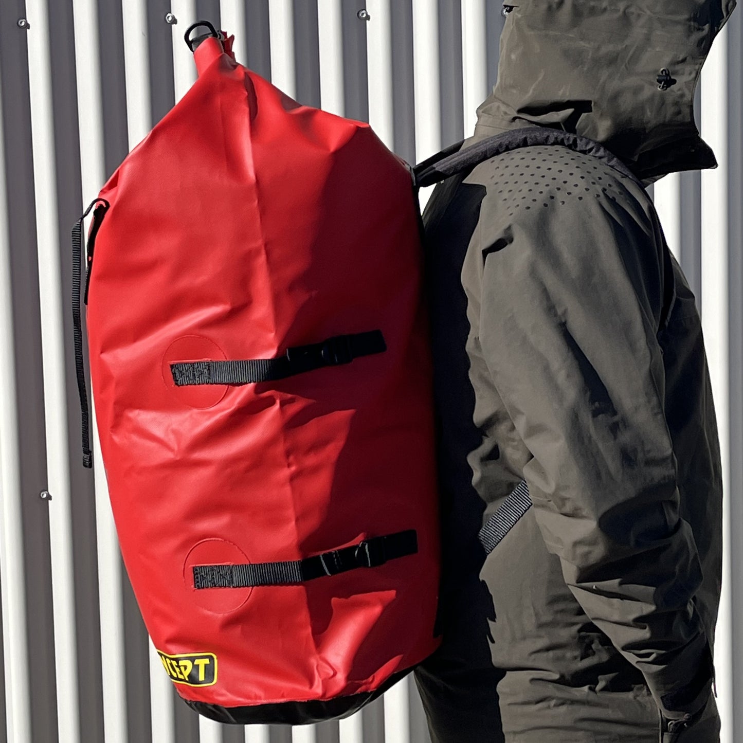 Drybag 80L with shoulder straps